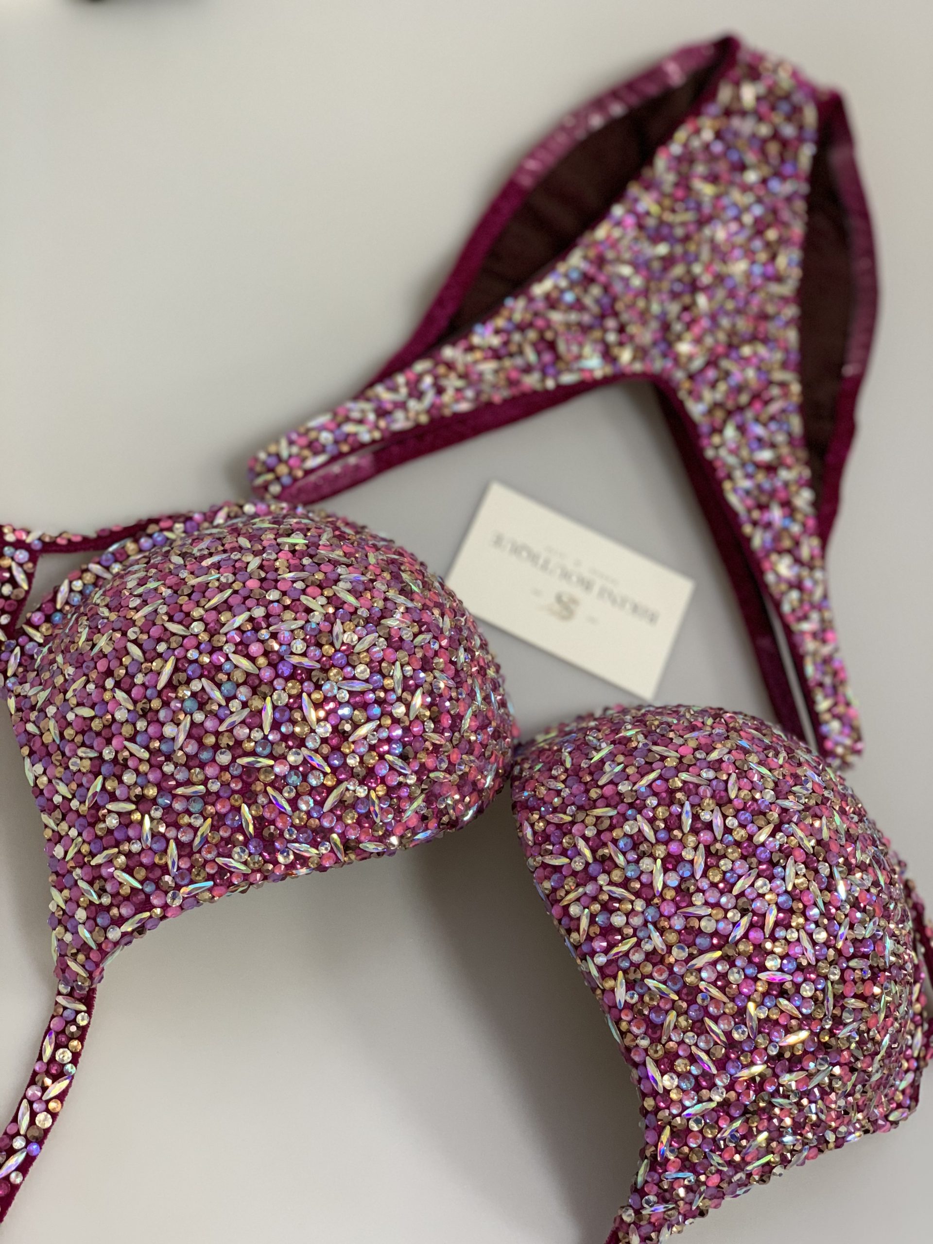 cxp9allog24lr4lybehxndylxkwl3wb4qt4scxsi-scaled-1 Christmas Punch - Image 1