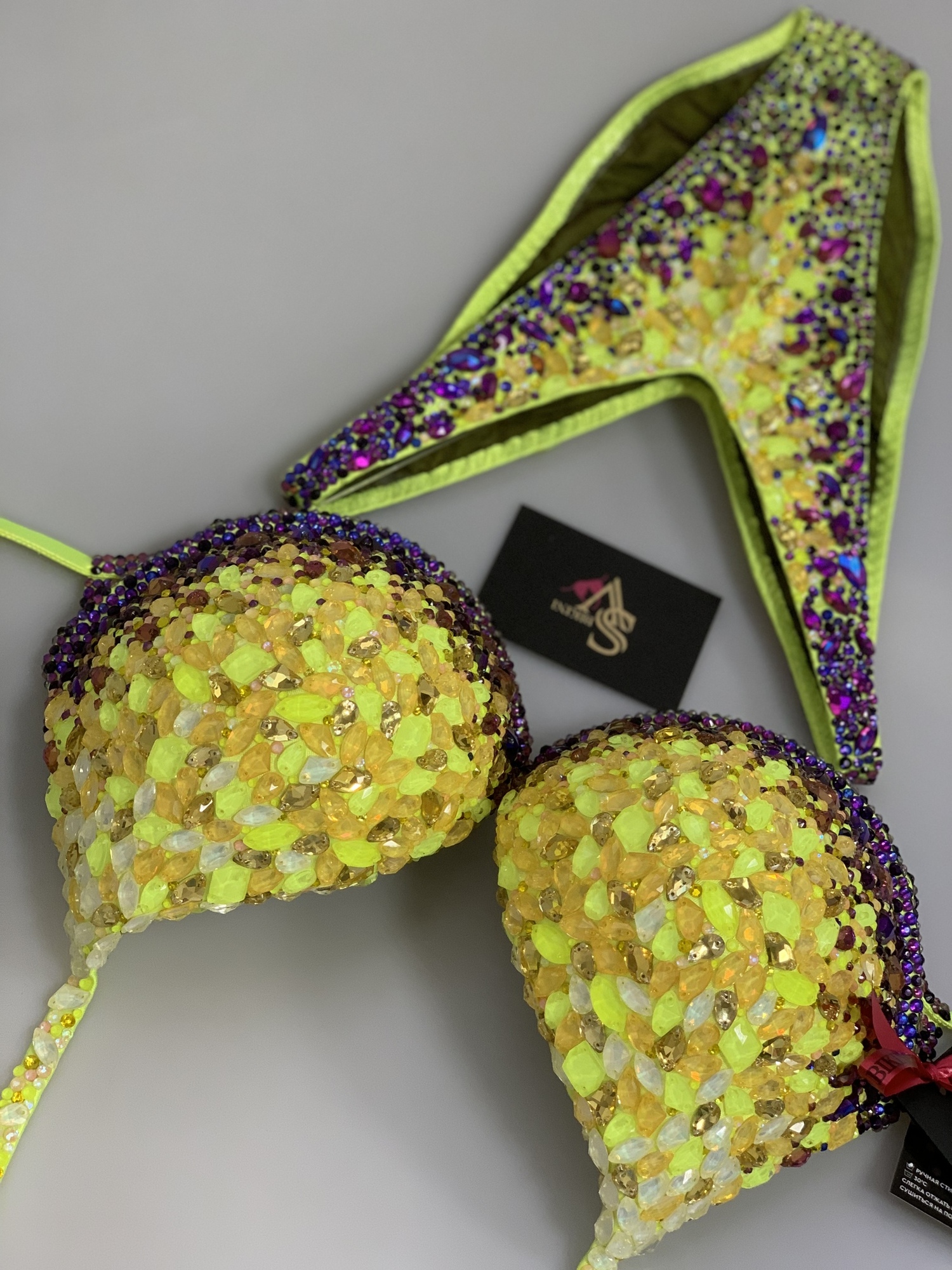 img_1907_2000x2000_584 Pineapple in chocolate - Image 1