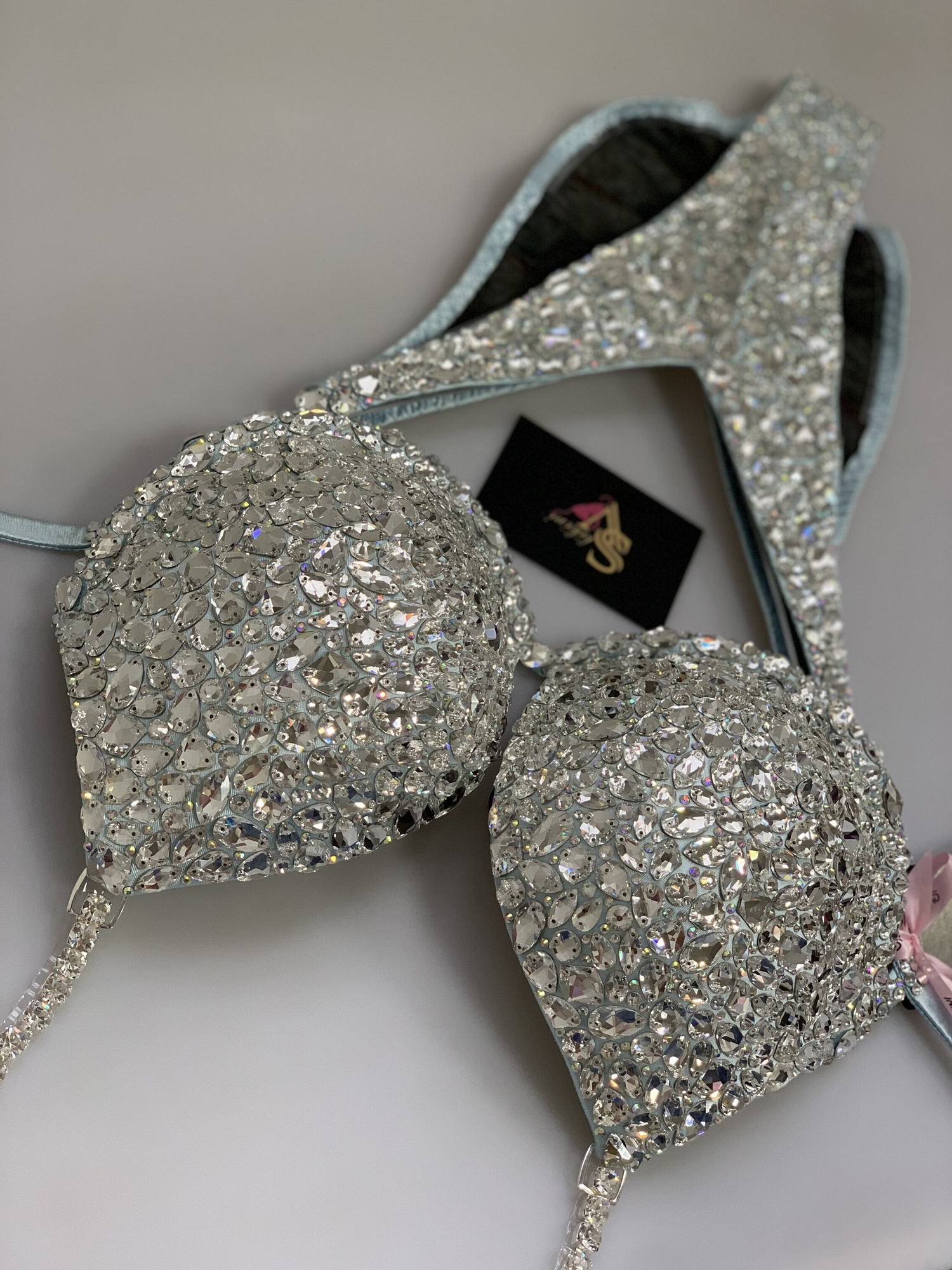 img_3049_2000x2000_436 Crystal Ice - Image 1