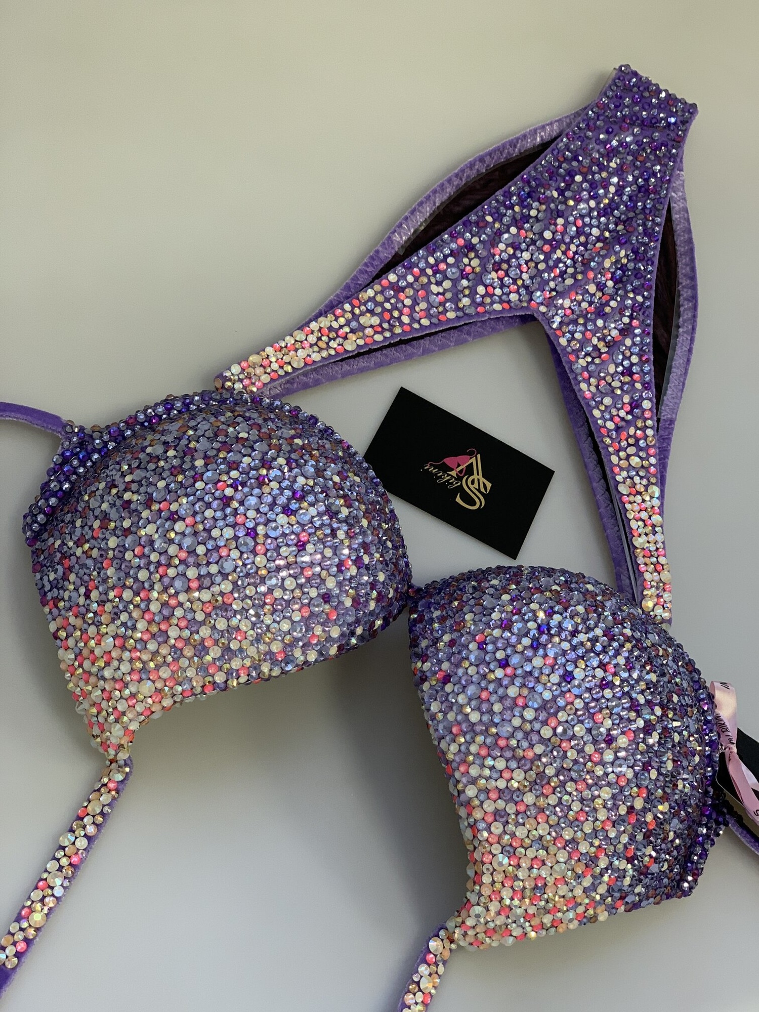 img_4683-1_2000x2000_436 Lavender Raff - Image 1