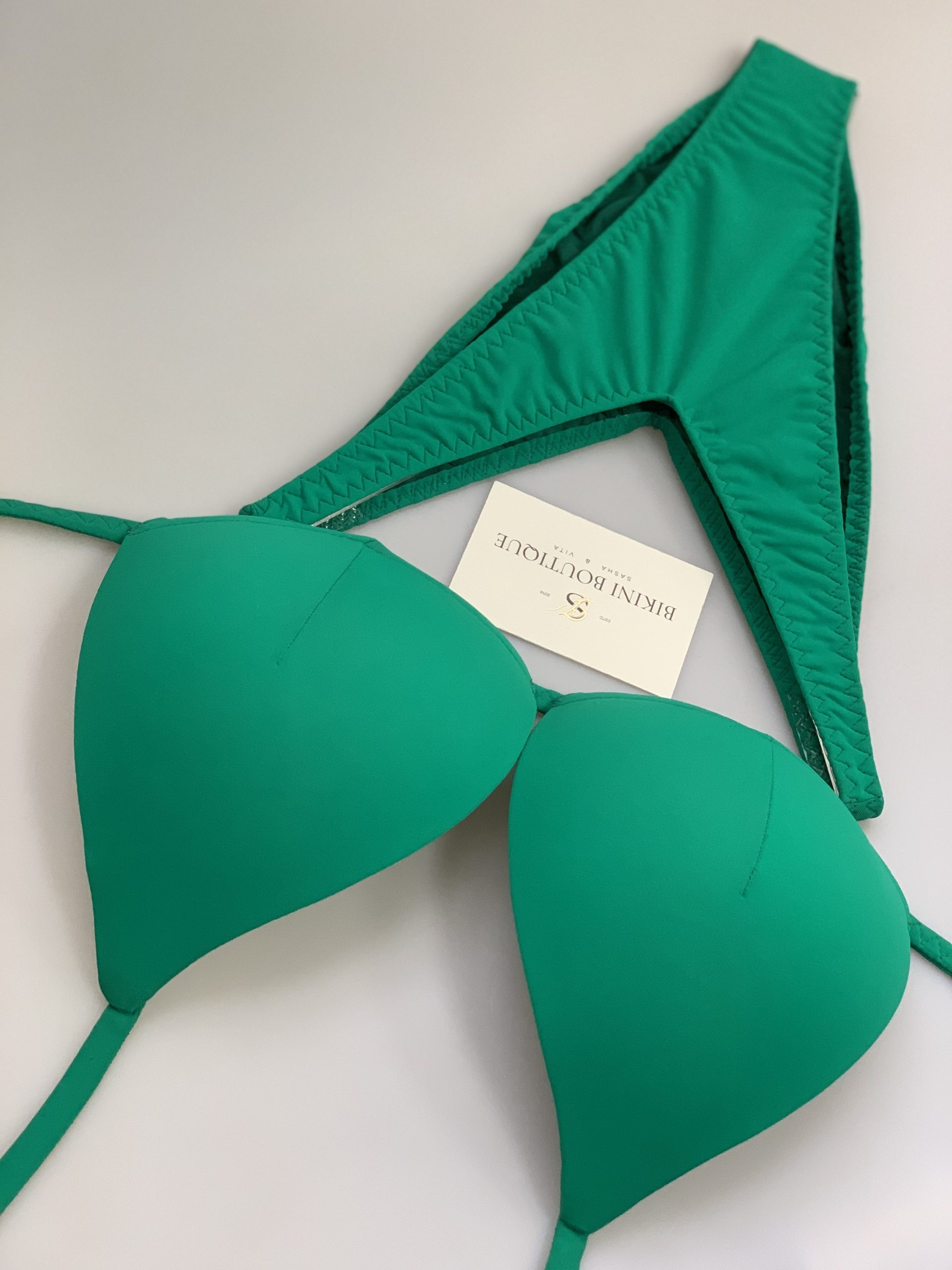 kzxncwb8ig9cfnaqphp6m1jddfytydlqwwwpshxf-scaled-1 Green - Image 1